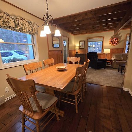 فيلا Saltbox Thompsonville المظهر الخارجي الصورة